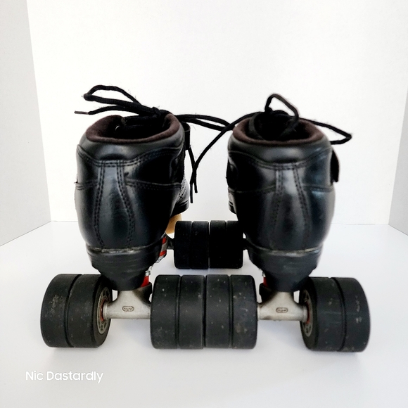 Riedell R3 Cayman Roller Skates | Unisex Size 7 - Picture 7 of 15